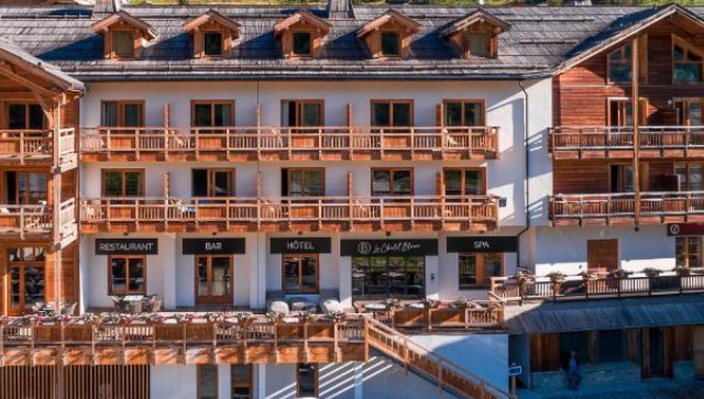 Le Chalet Blanc Hotel & Spa