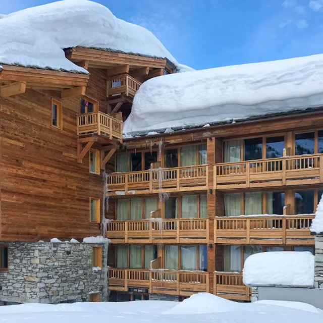 Hotel Ski Lodge