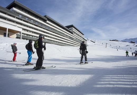 SOWELL RESIDENCES Pierre Blanche****