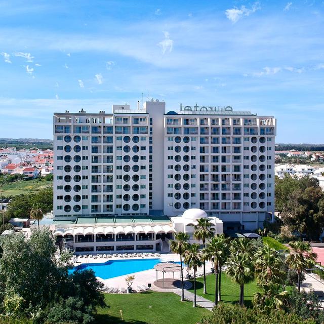 Ozadi Altura Beach Resort