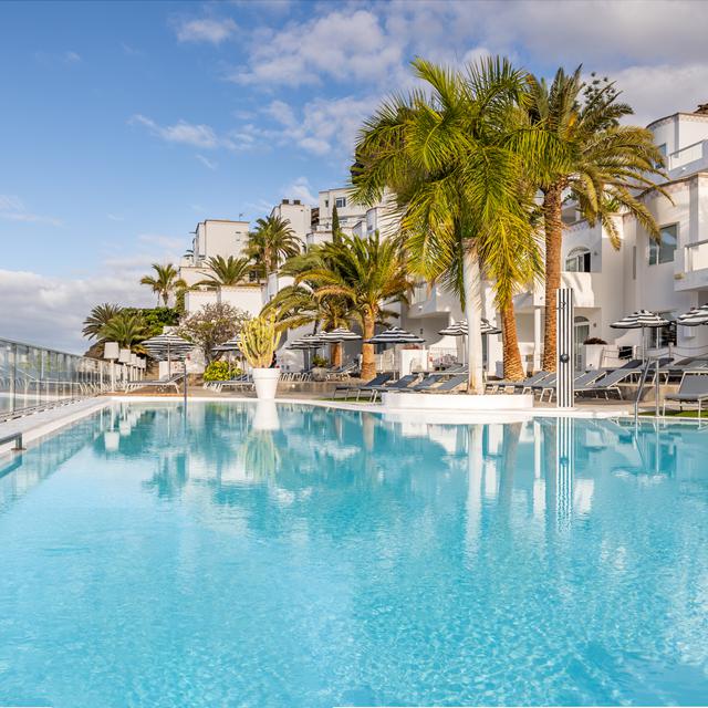 Aparthotel Marina Bay View - adults only