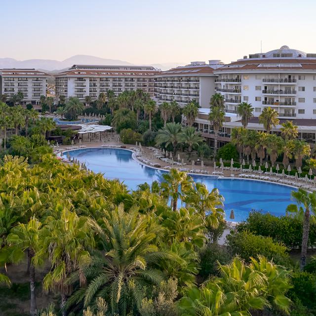 Hotel Seaden Sea World Resort & Spa