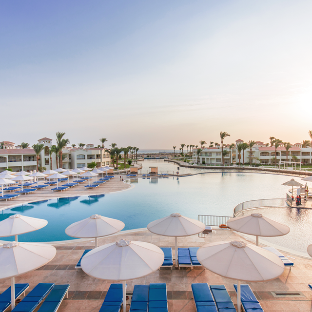 Pickalbatros Dana Beach Resort