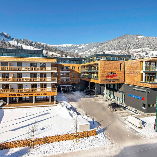 Alpenparks Hotel & Apartment Central