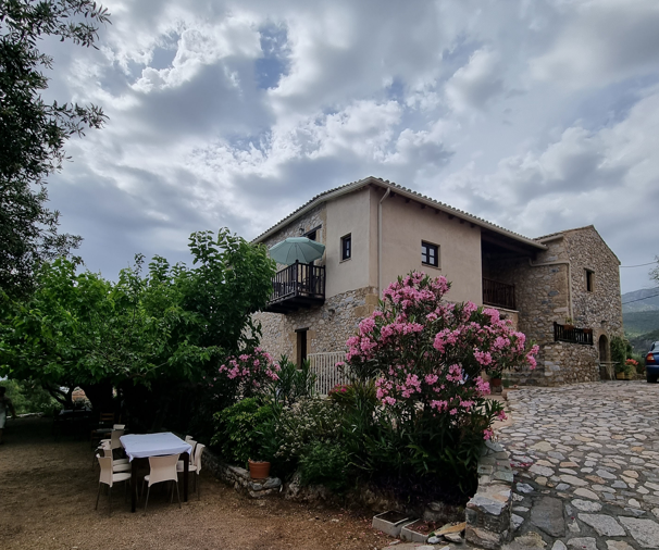 PIERIDES Suites & Studios